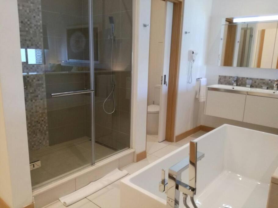 Apartment Latitude Sea Front Luxury