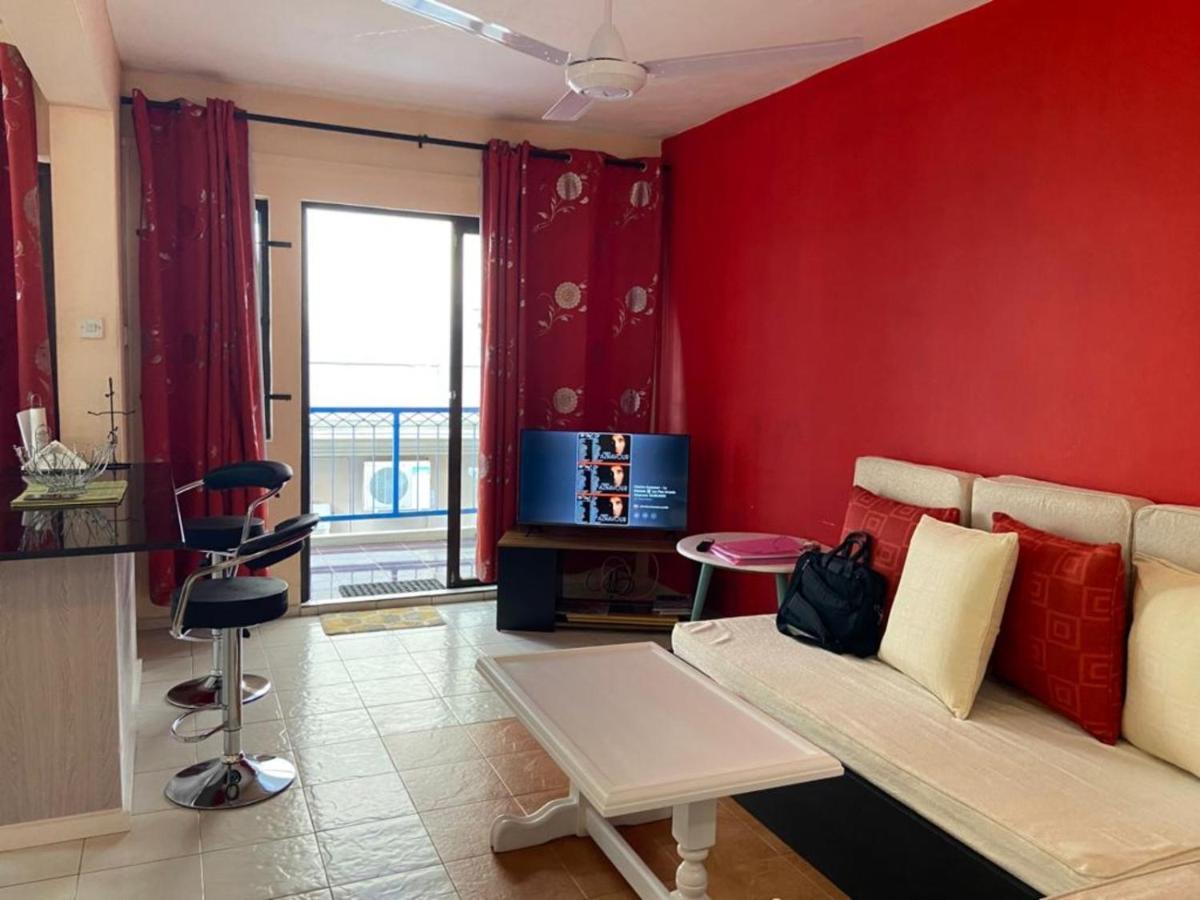 Calm Oasis Sunset Summer Vacation Private Furnished Flic en Flac