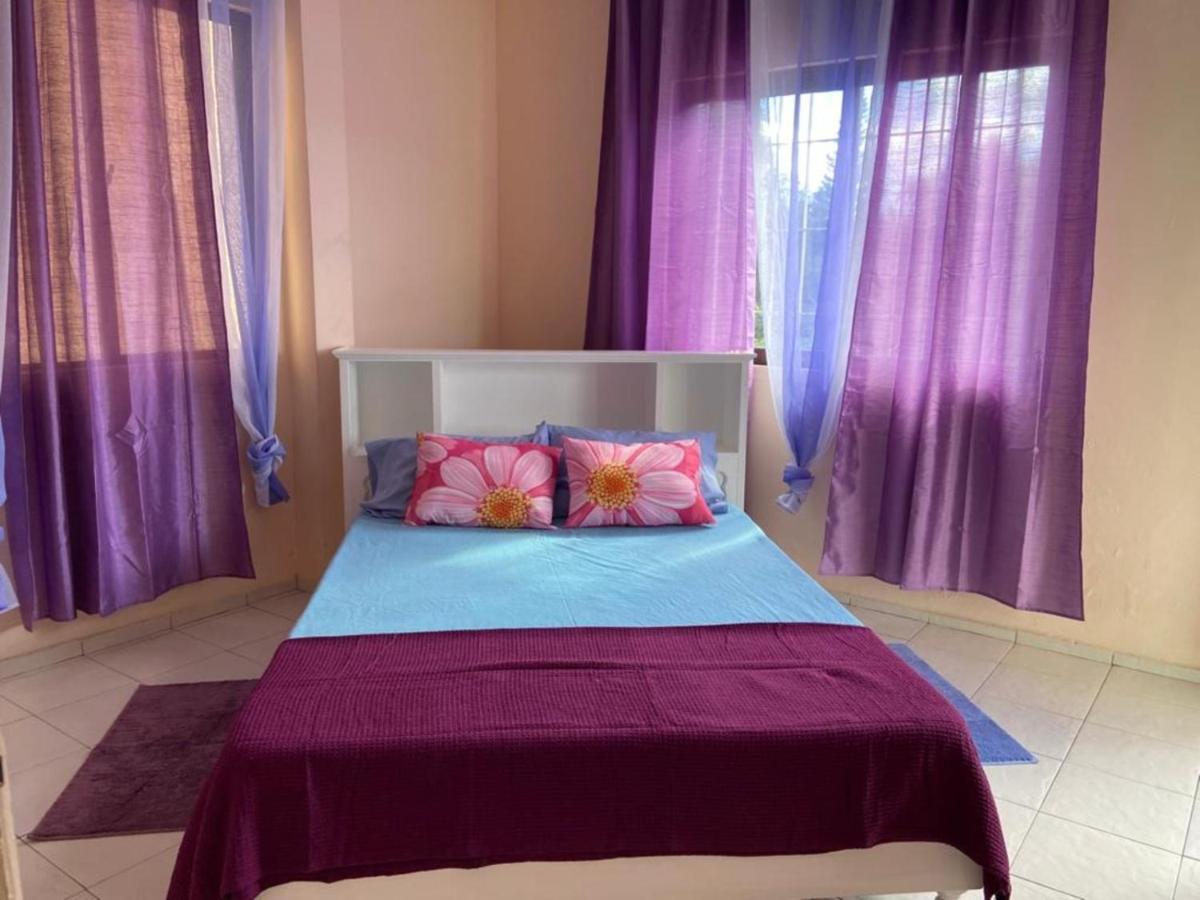 Calm Oasis Sunset Summer Vacation Private Furnished Flic en Flac