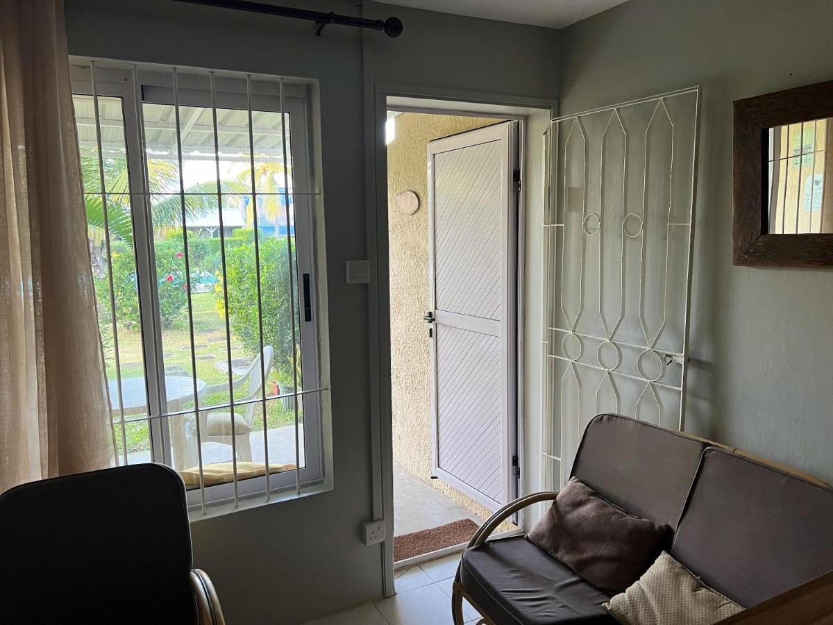 Apartment Charming In 60 M² With Shared Pool Grand Baie