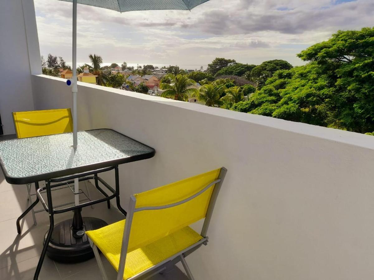 Lovely 2-bedroom Near *
