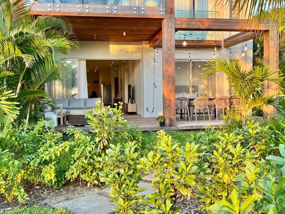 Apartment A Beachfront Haven - Ocean Point B2 *