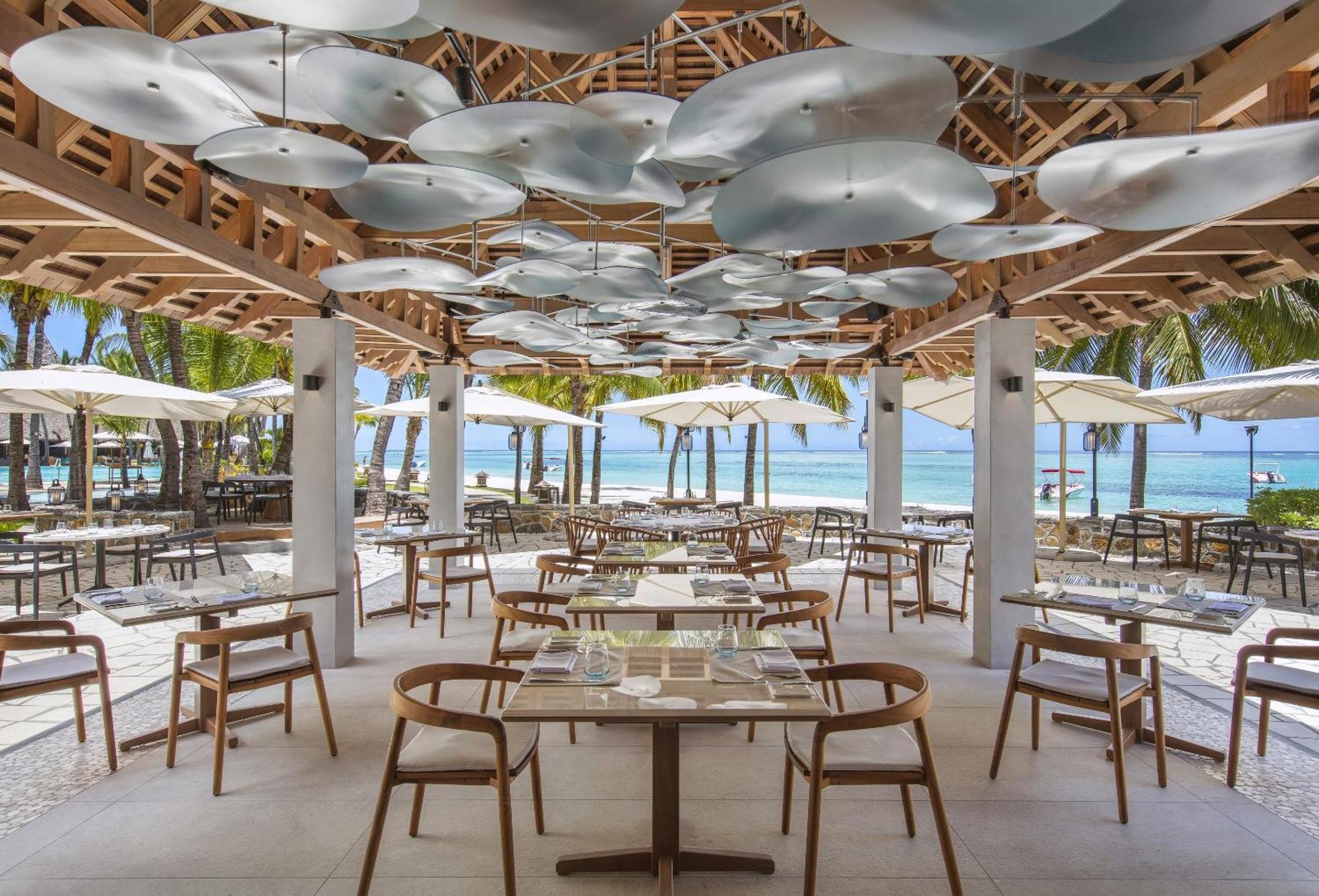 Hotel Paradis Beachcomber Golf & 5*