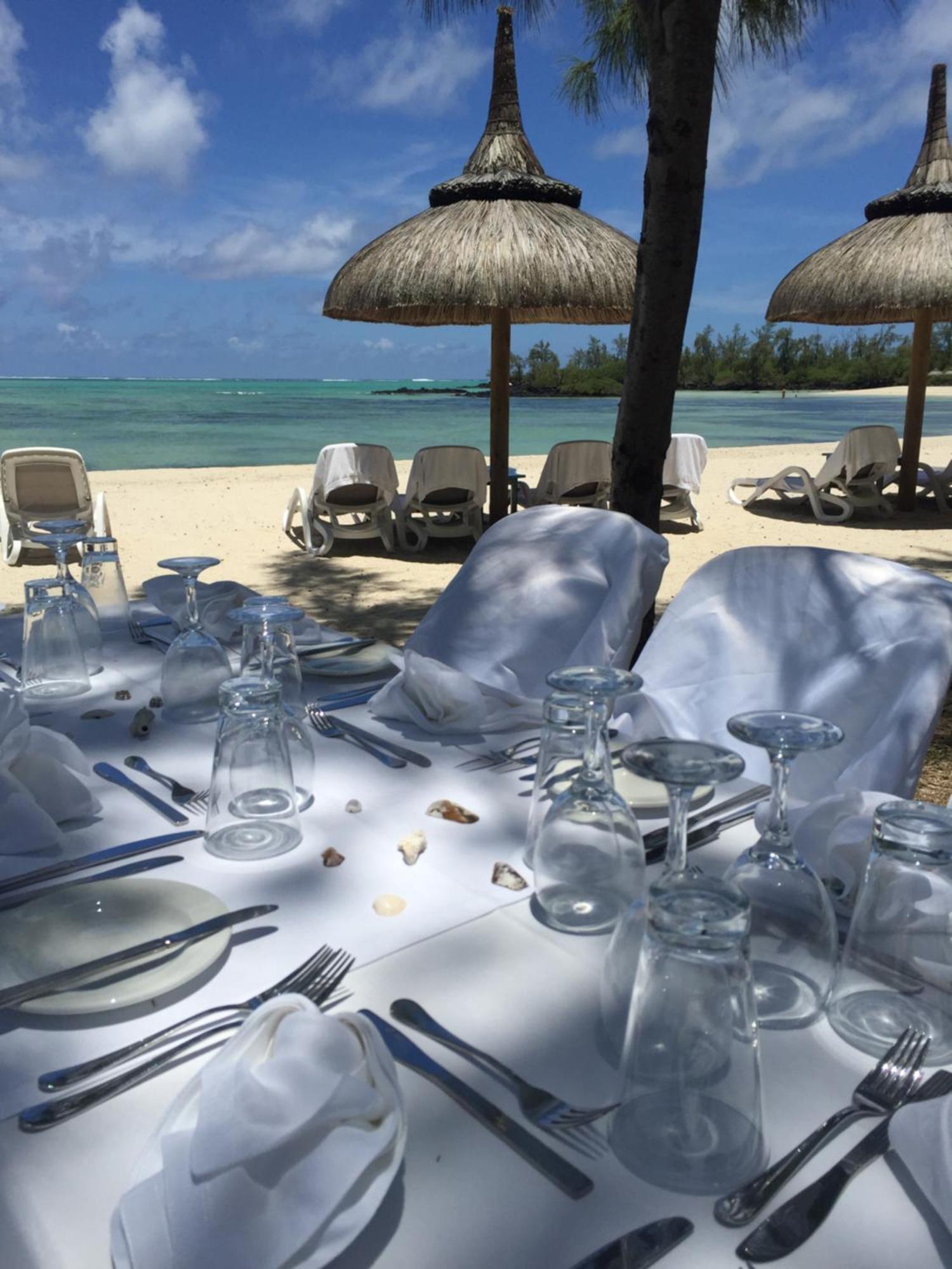 Bubble Island Ile aux Cerfs