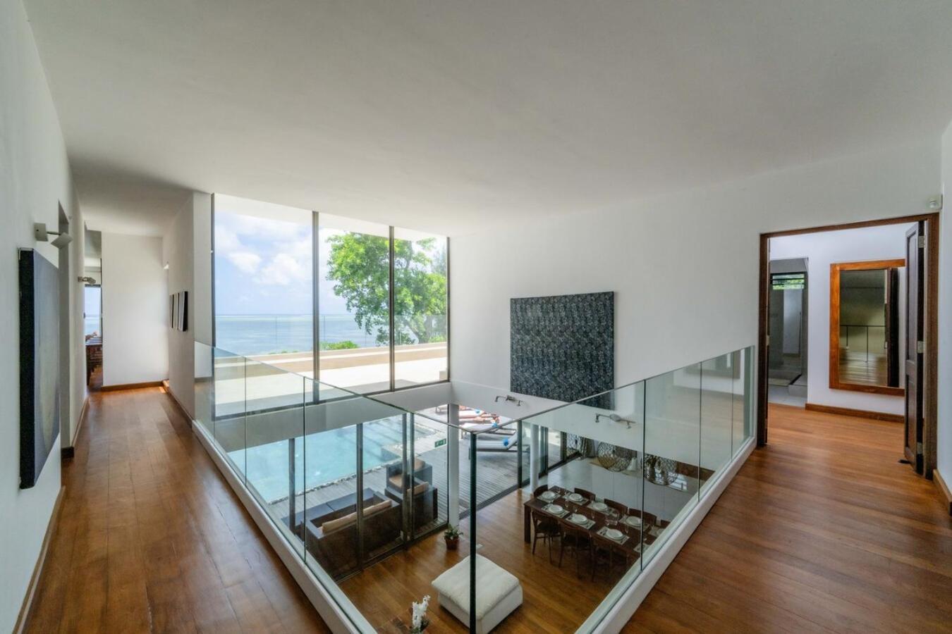Stunning Beachfront For A Perfect Getaway Villa