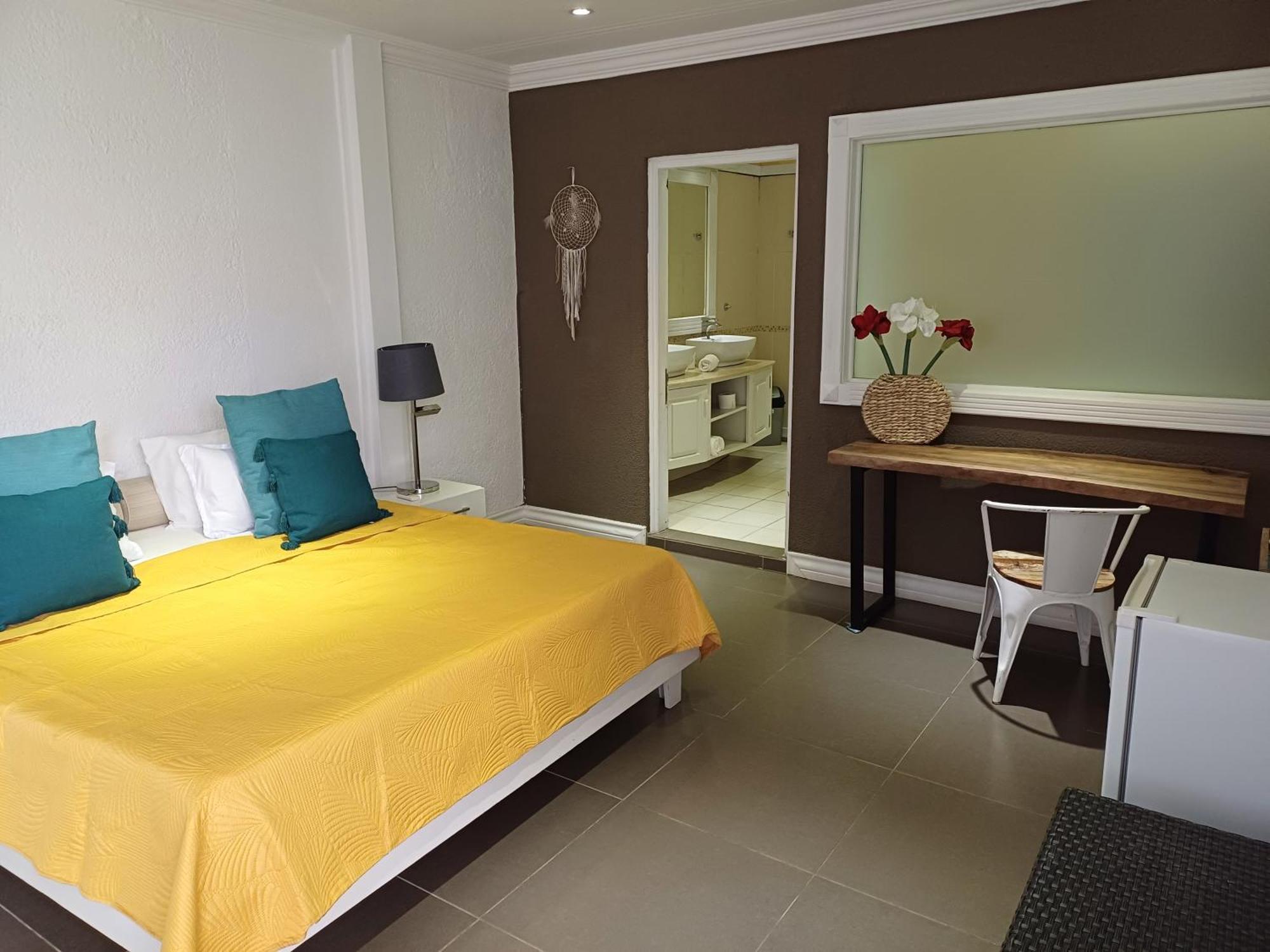 Explora Prestige Bed & Breakfast
