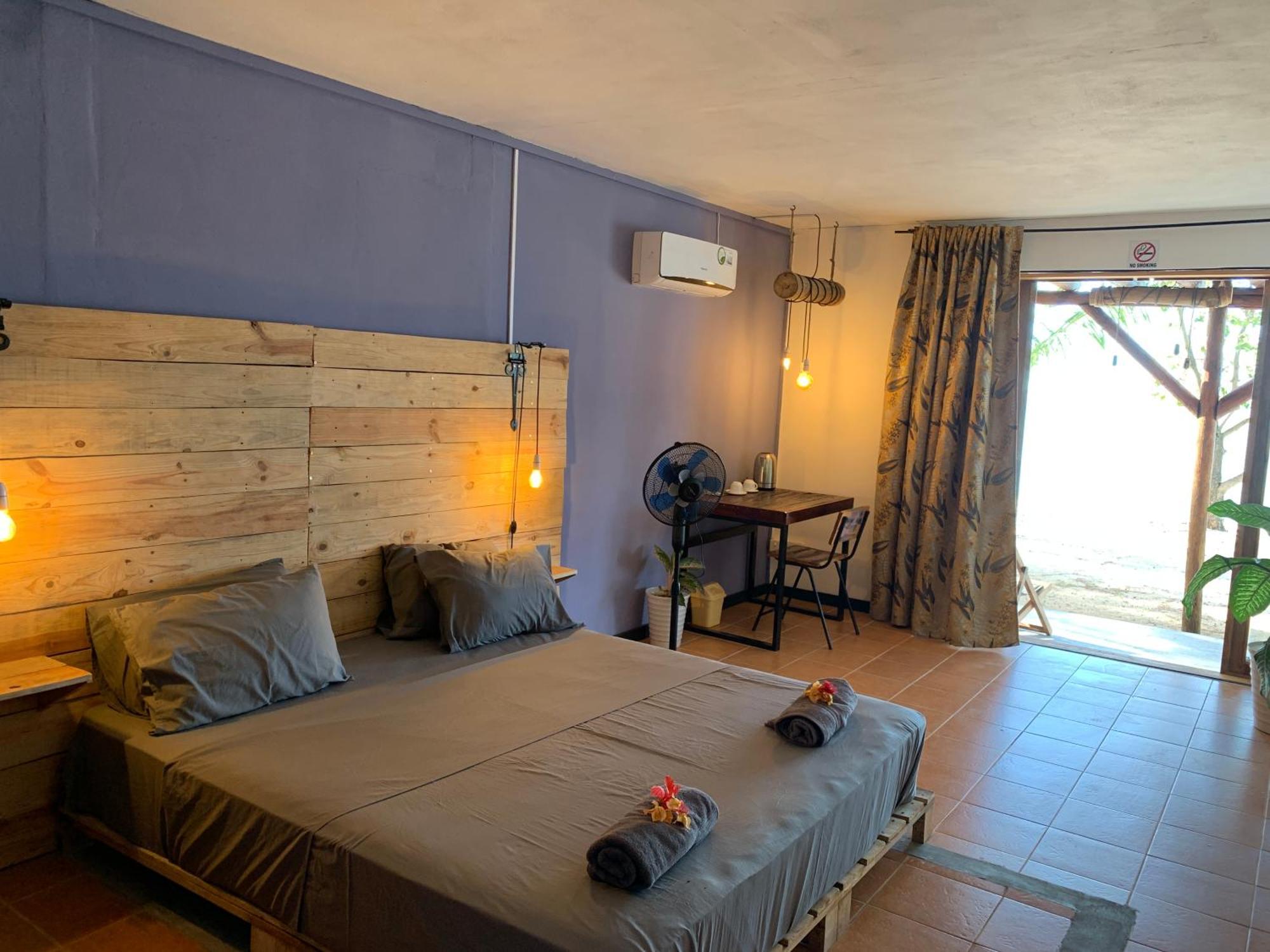 Bon Vivant Front De - Ile Rodrigues Hotel Port Mathurin