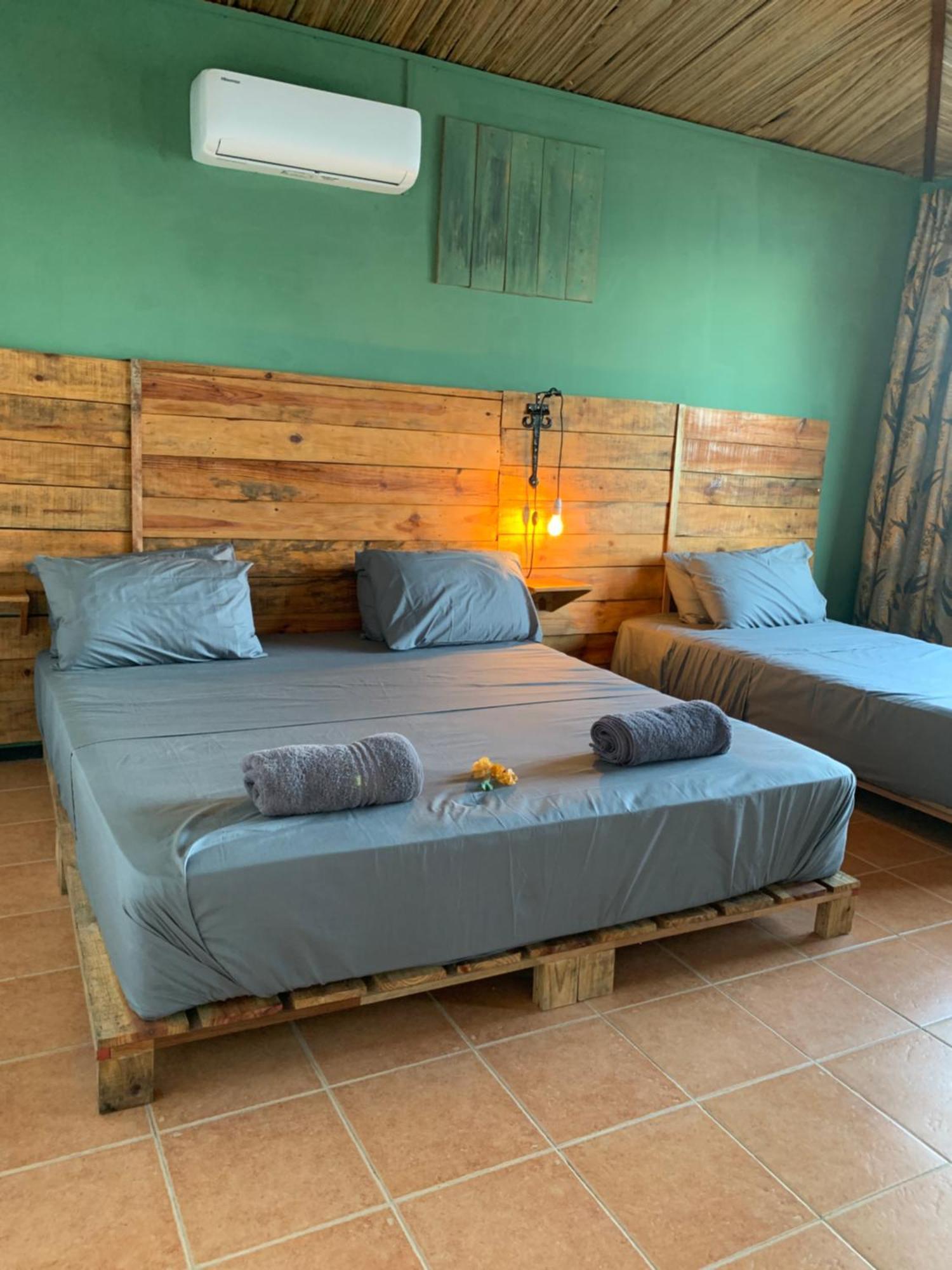 Bon Vivant Front De - Ile Rodrigues Hotel Port Mathurin