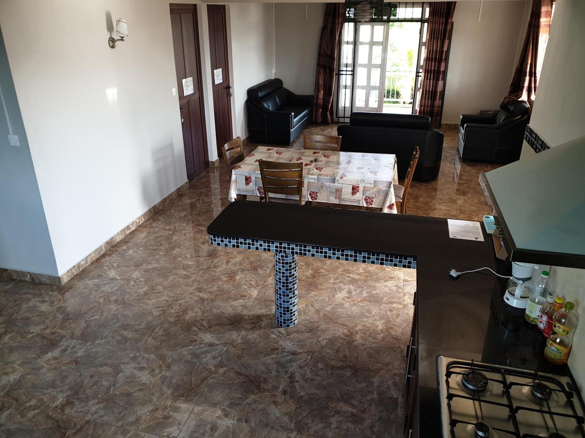 Guest house Surf House *