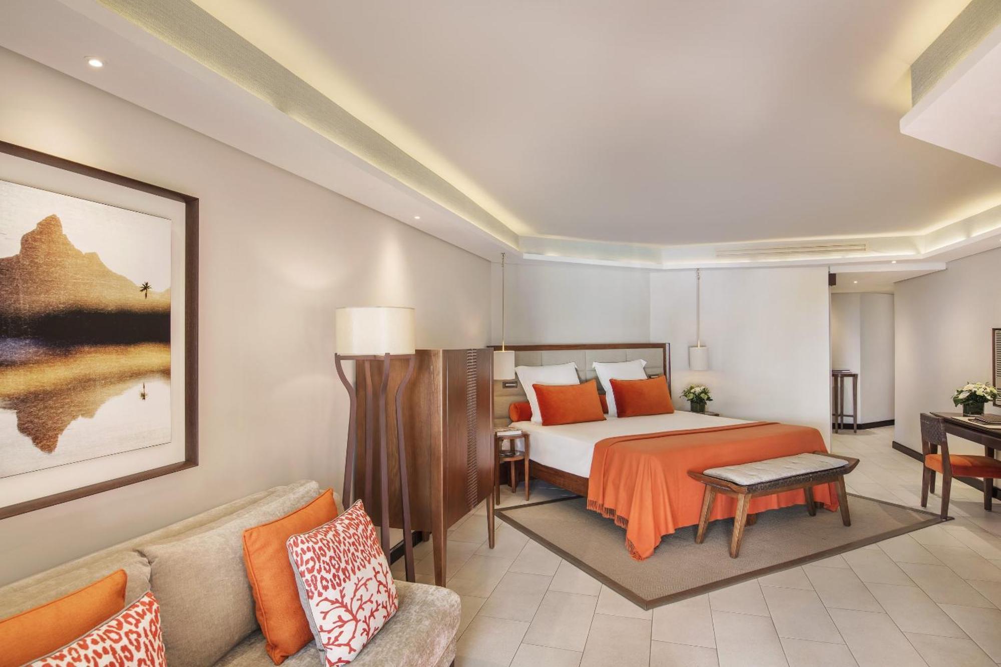 Royal Palm Beachcomber Luxury Resort
