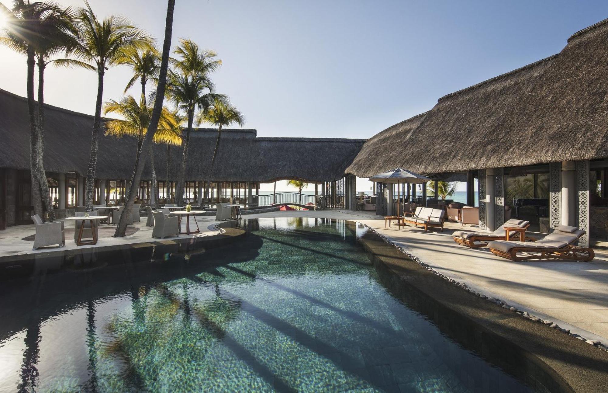 Royal Palm Beachcomber Luxury Resort