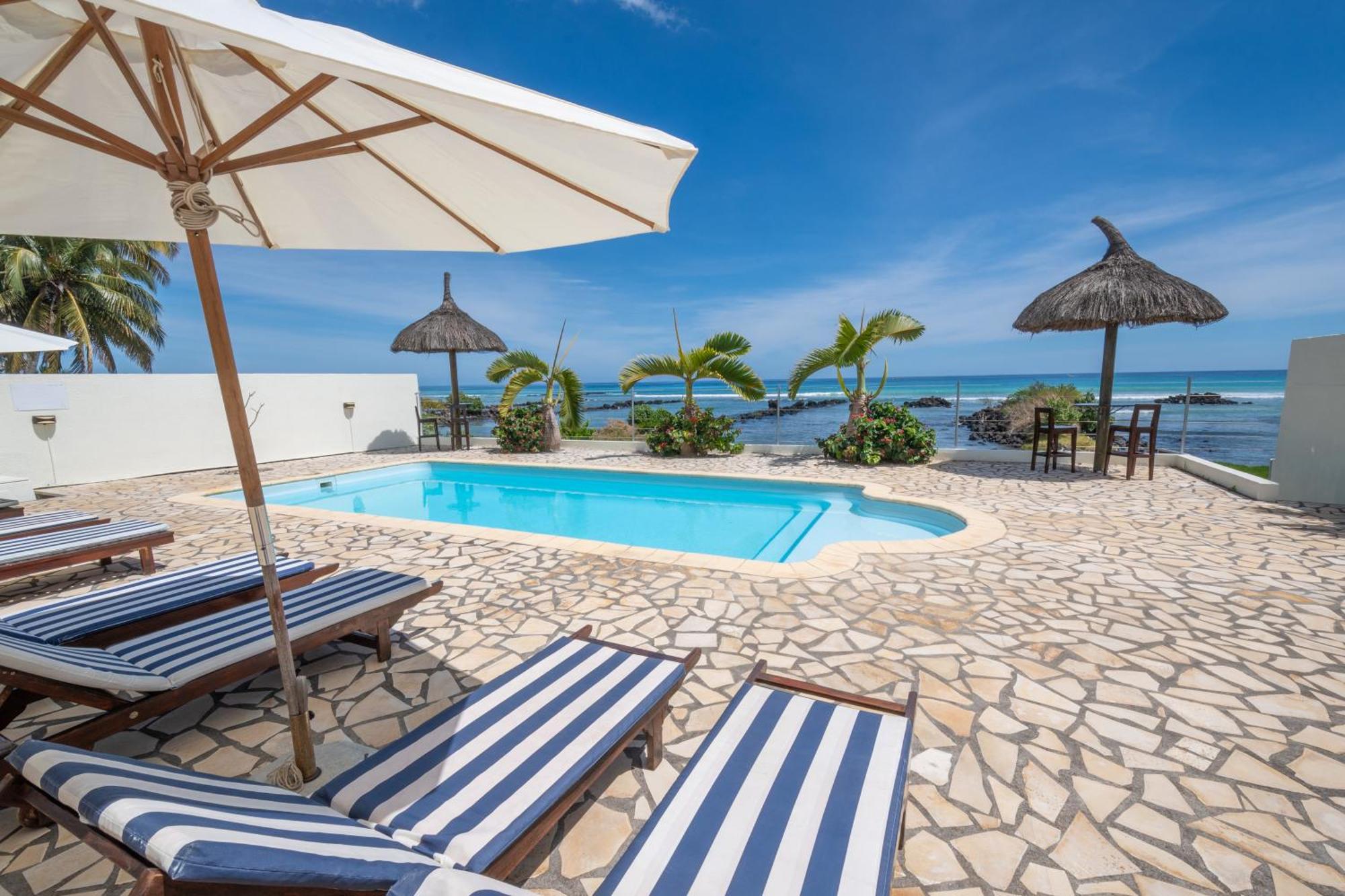 Beachfront Vista Apartment *
