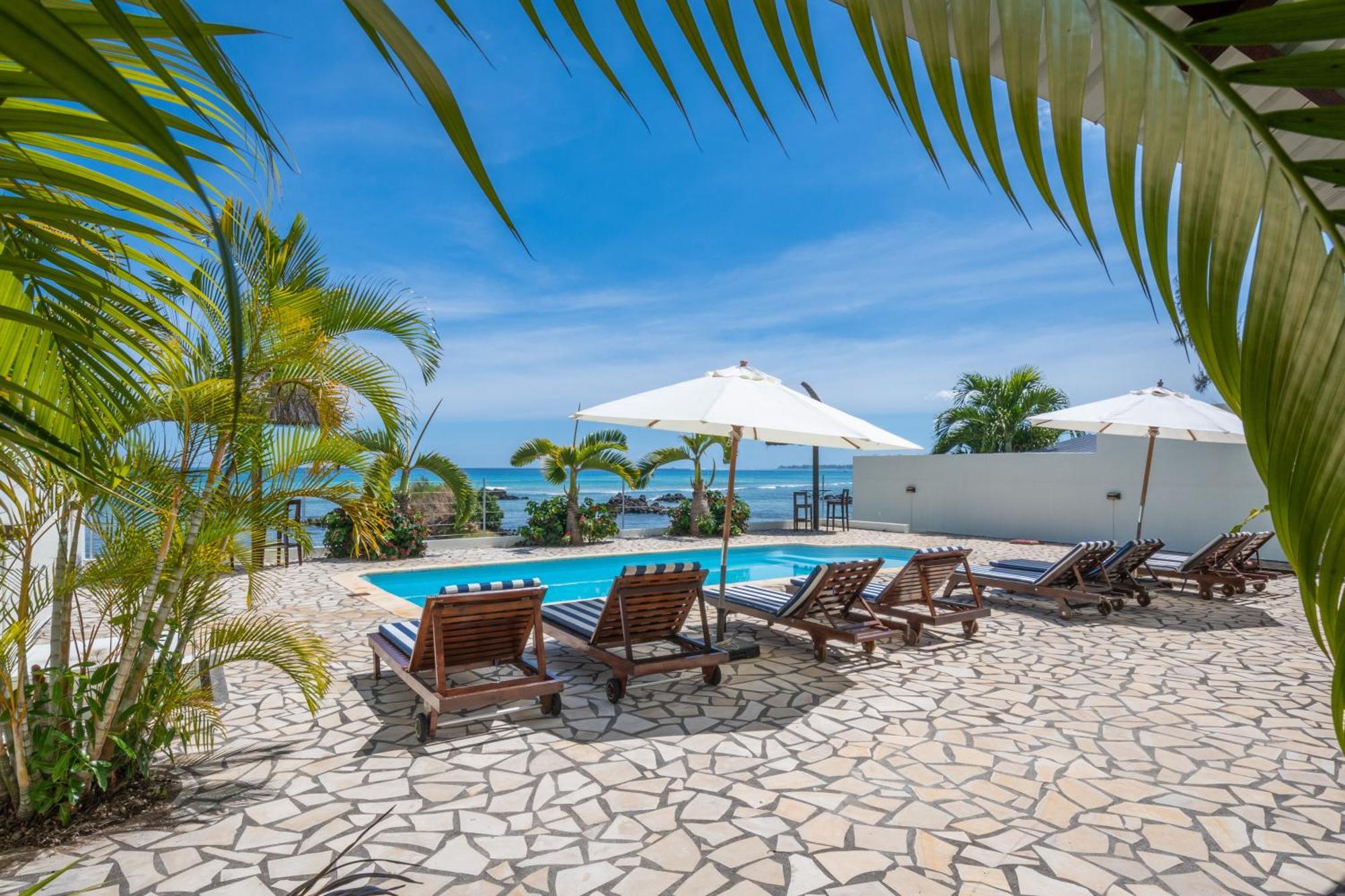 Beachfront Vista Apartment