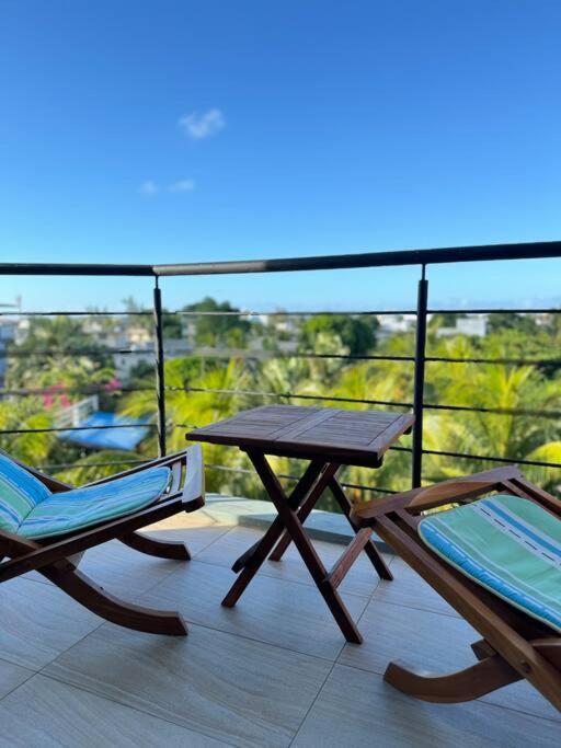Apartment Comfy 2-bedroom Apt, 10mins Walk To - Gbhc5