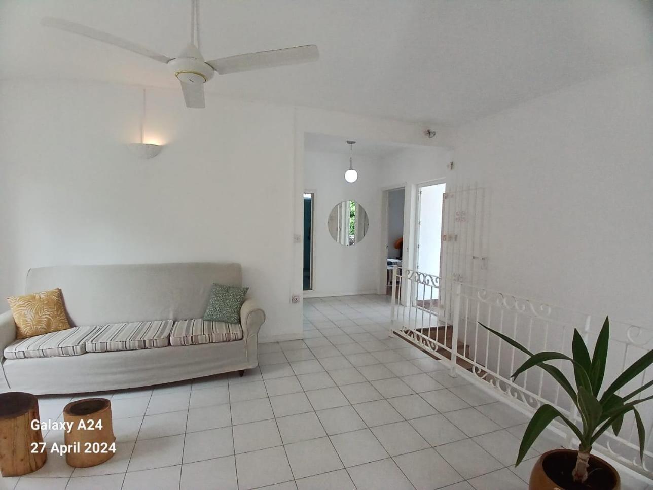 Apartment The Coral House Riviere Noire