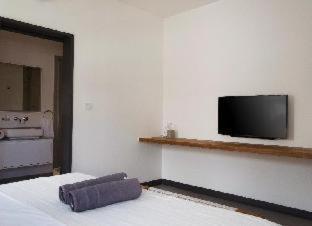 O'biches By Horizon Holidays -