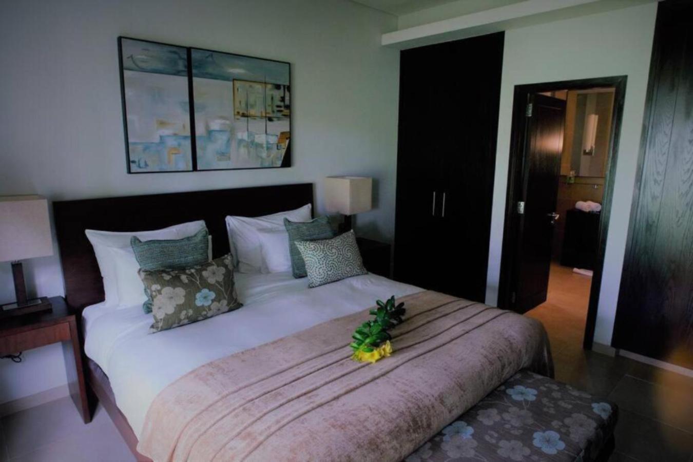 Sea View Anahita Golf And