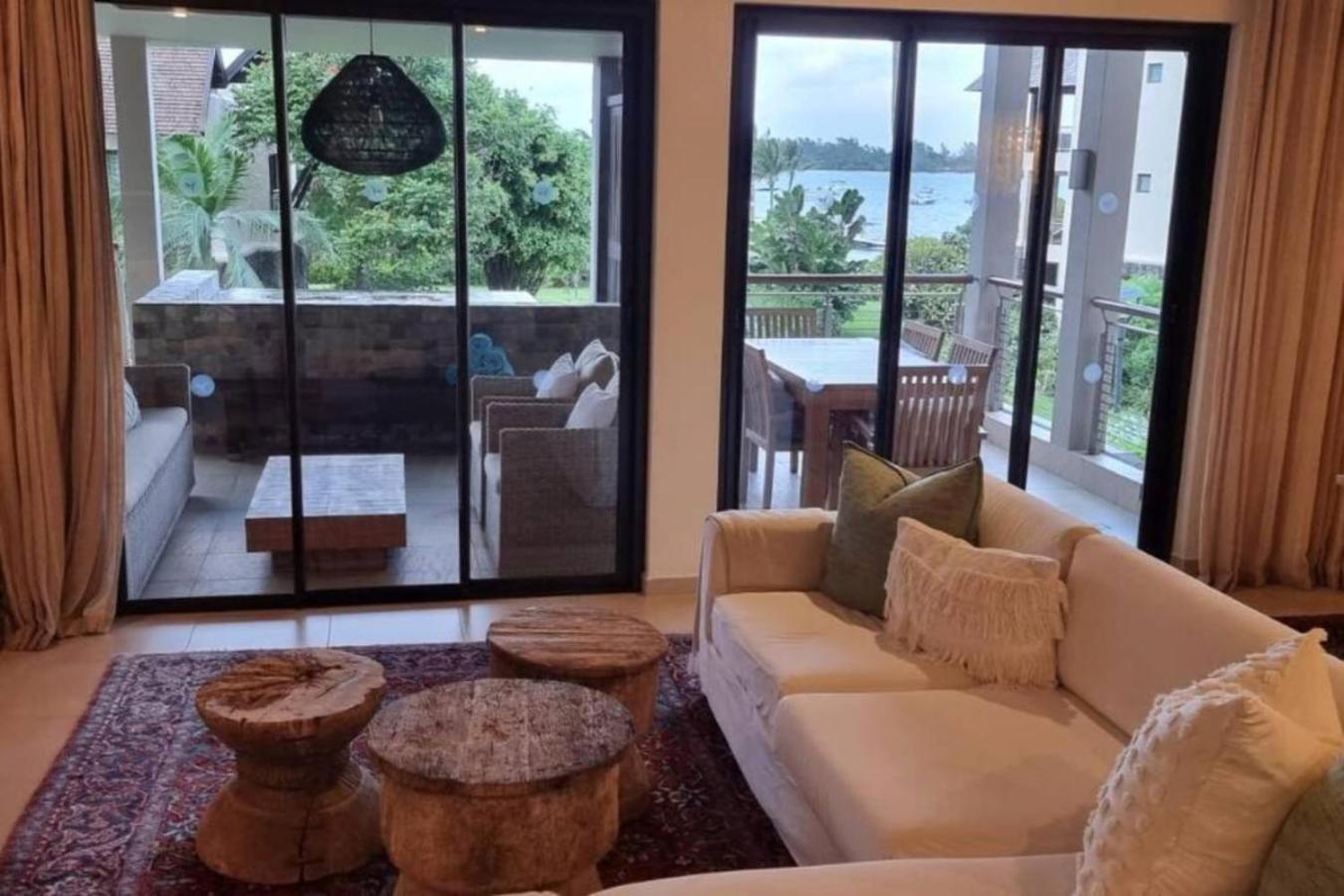 Sea View Anahita Golf And *