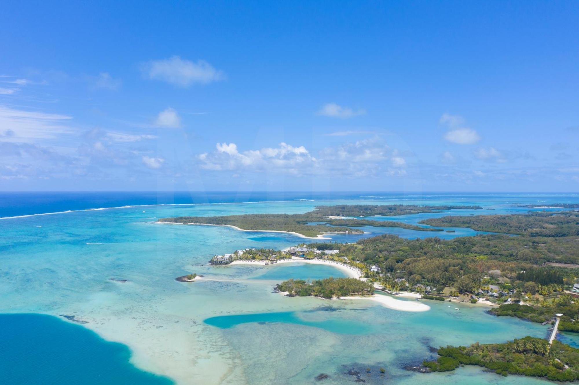 Holiday home Maya Oceanfront With Pool, Jaccuzzi, Wifi, Jets In Bathroom