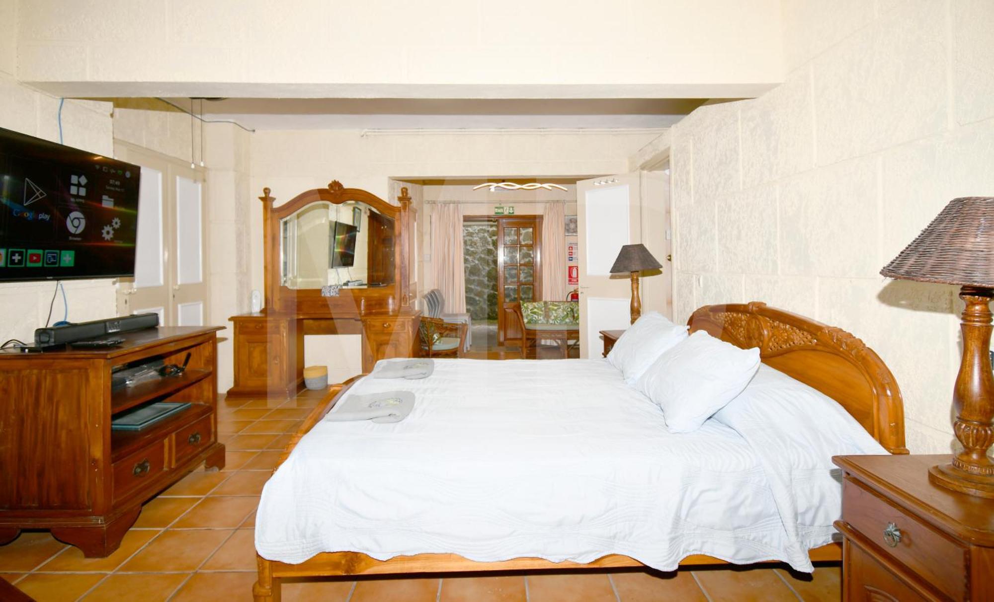 Maya Oceanfront With Pool, Jaccuzzi, Wifi, Jets In Bathroom