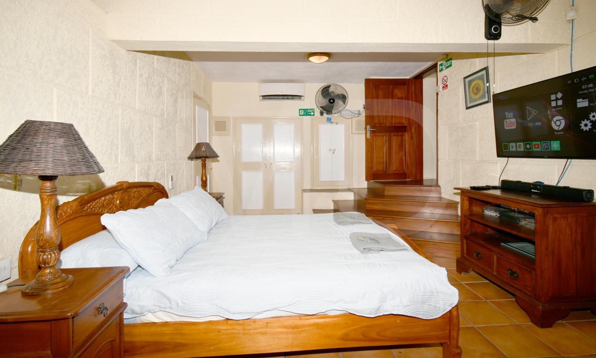 Maya Oceanfront With Pool, Jaccuzzi, Wifi, Jets In Bathroom * Trou d'Eau Douce