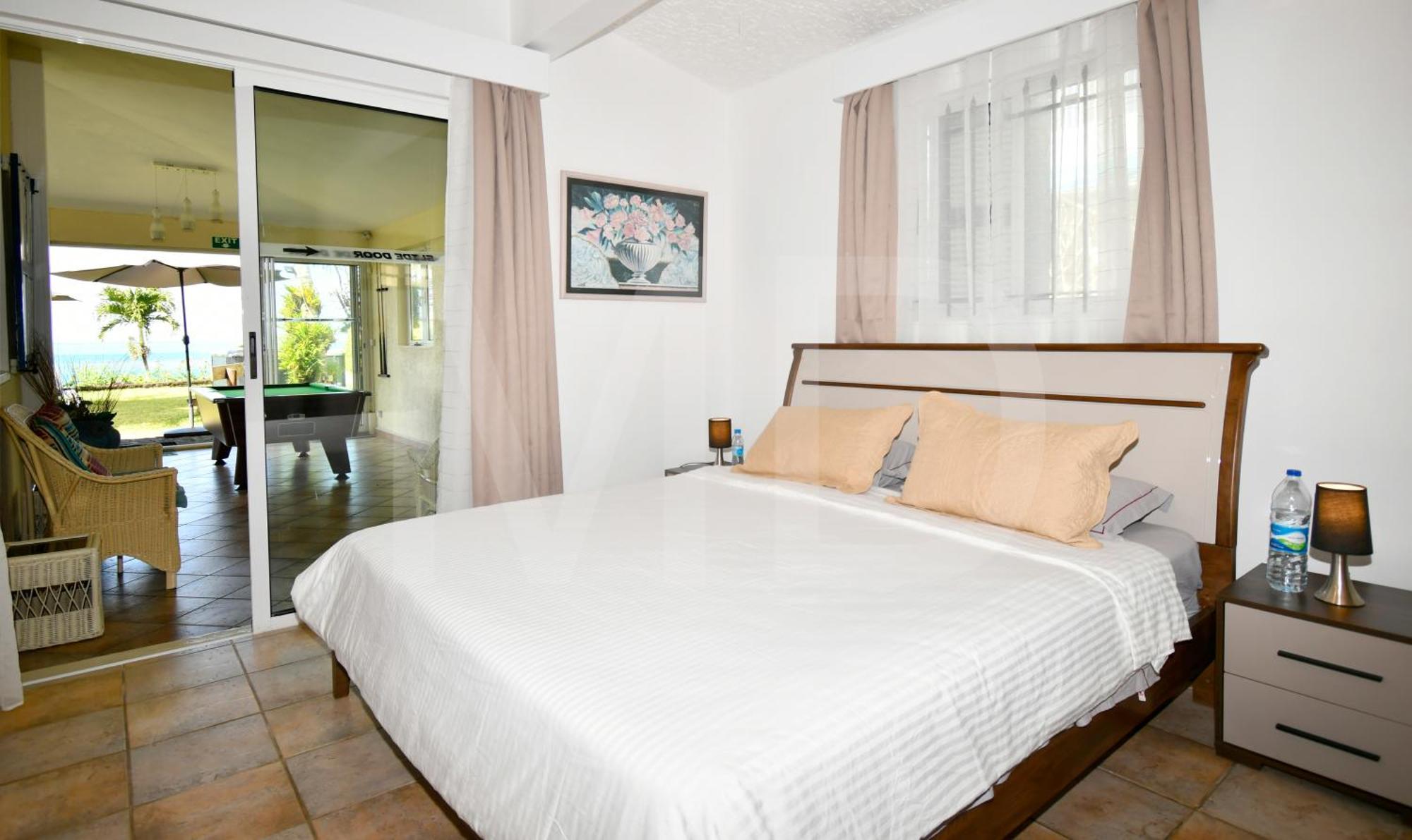 Maya Oceanfront With Pool, Jaccuzzi, Wifi, Jets In Bathroom Trou d'Eau Douce