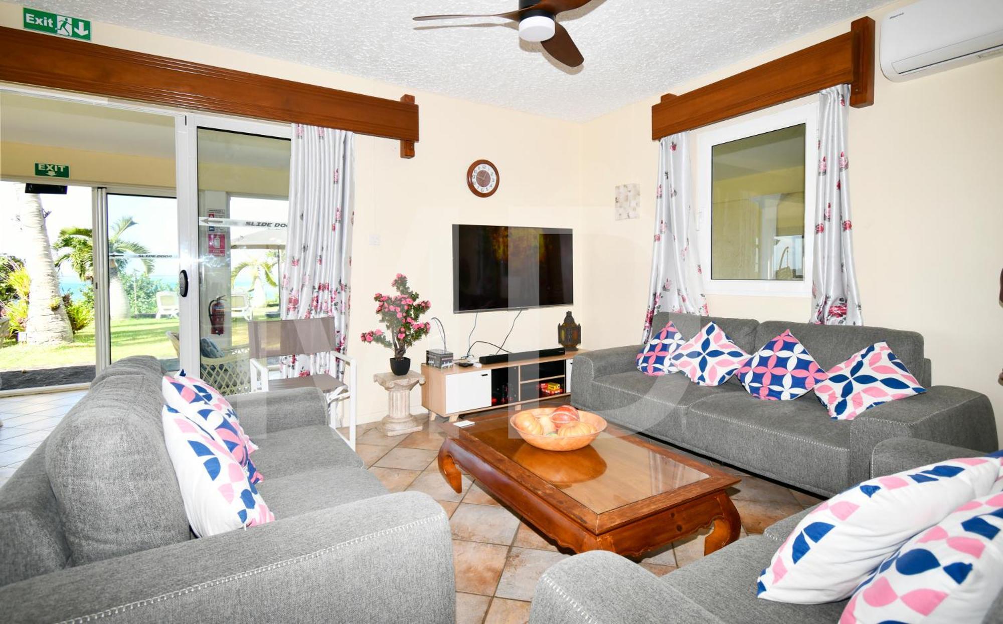 Maya Oceanfront With Pool, Jaccuzzi, Wifi, Jets In Bathroom Trou d'Eau Douce
