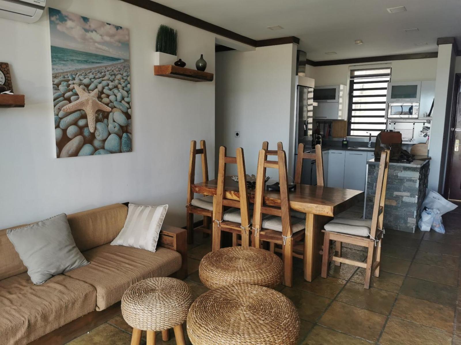 Deluxe Ocean View Penthouse With Private Roof Deck *