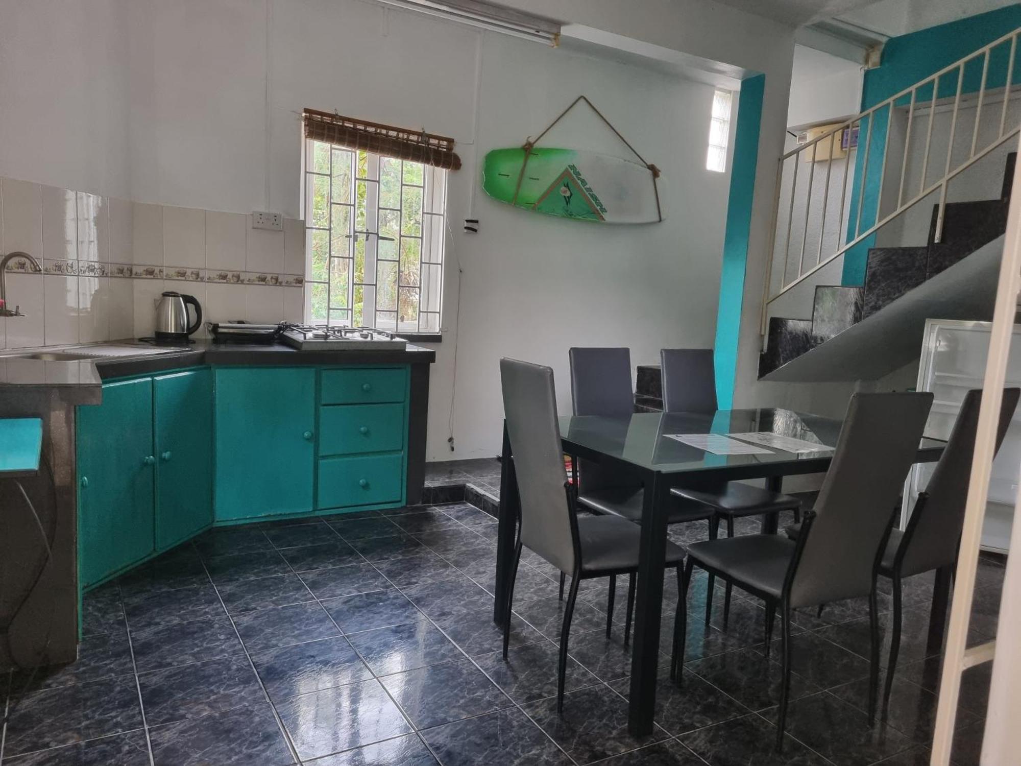 Surf House Guest house