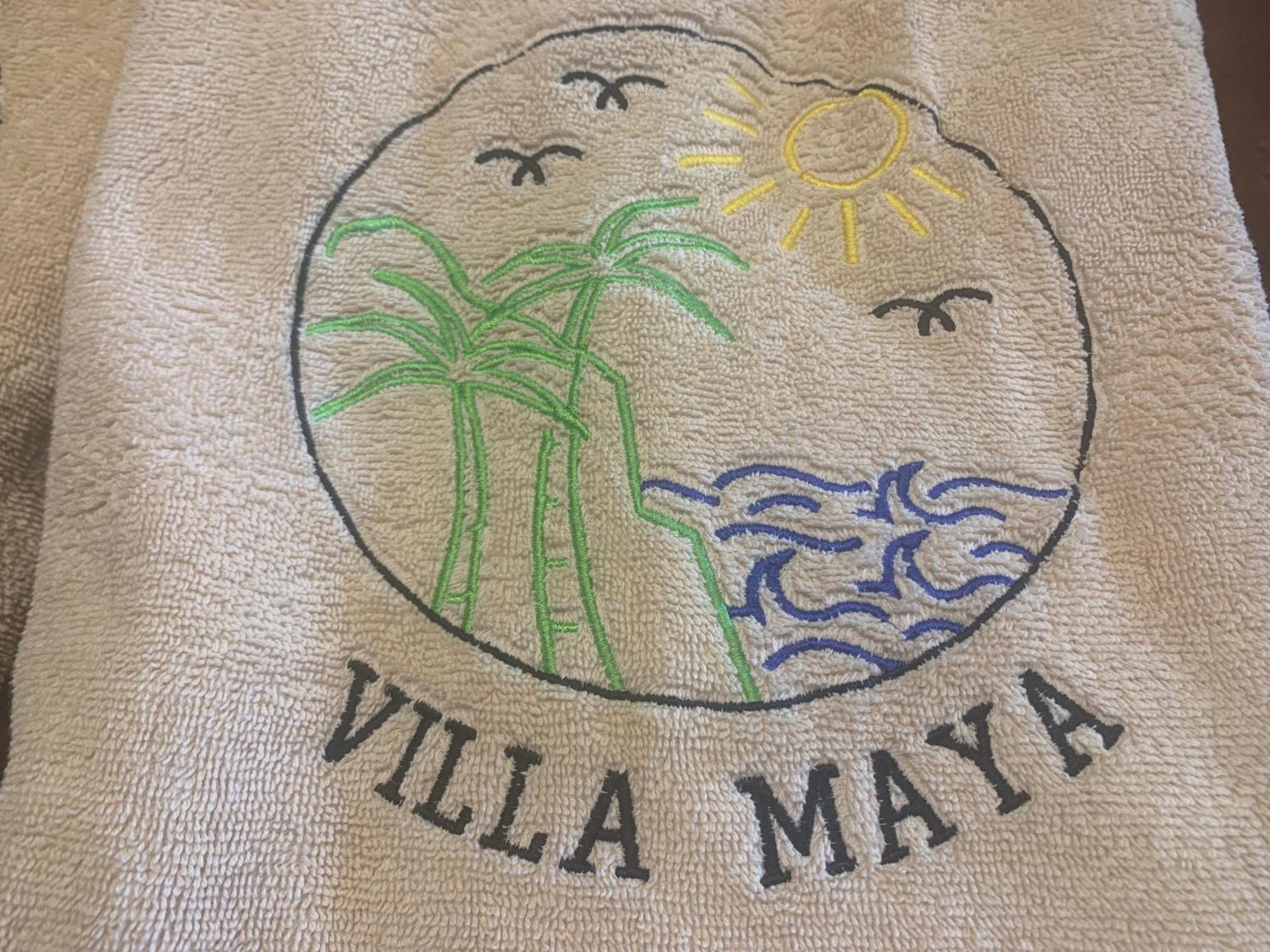 Maya Oceanfront With Pool, Jaccuzzi, Wifi, Jets In Bathroom Holiday home Trou d'Eau Douce