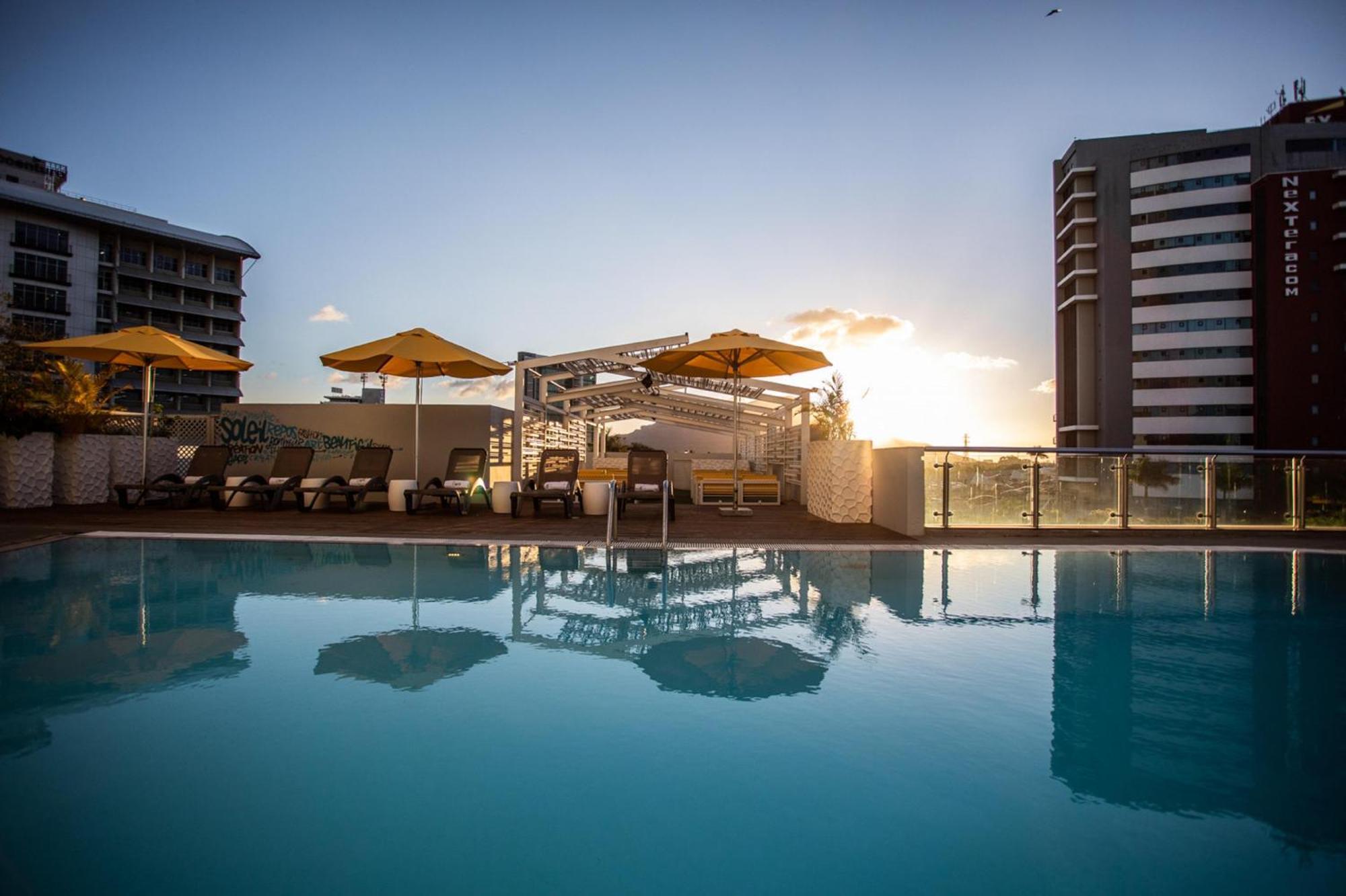 Hennessy Park Hotel 4*