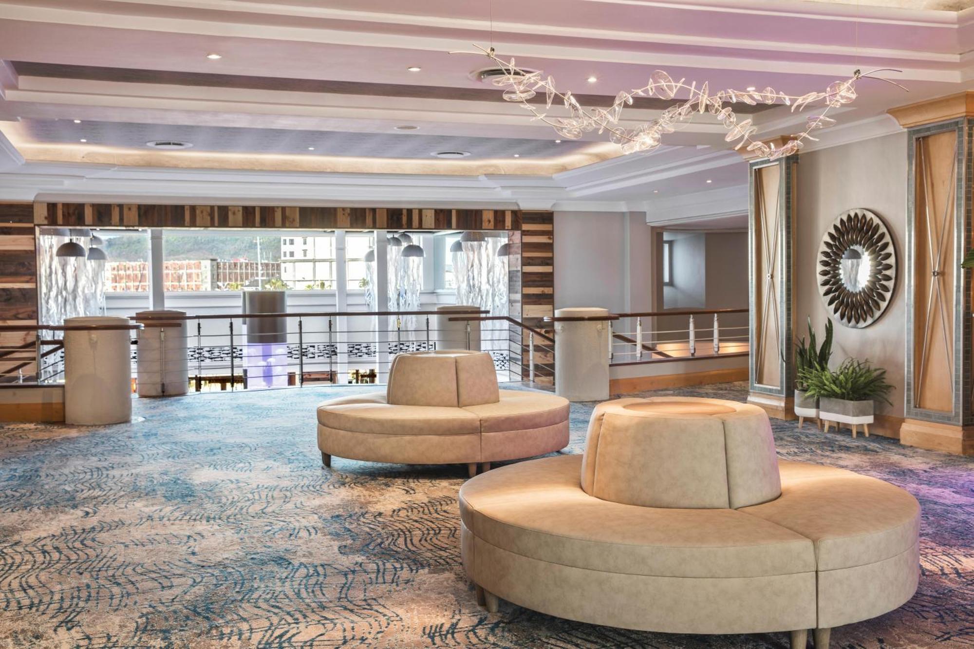 Hotel Le Suffren & Marina 4*