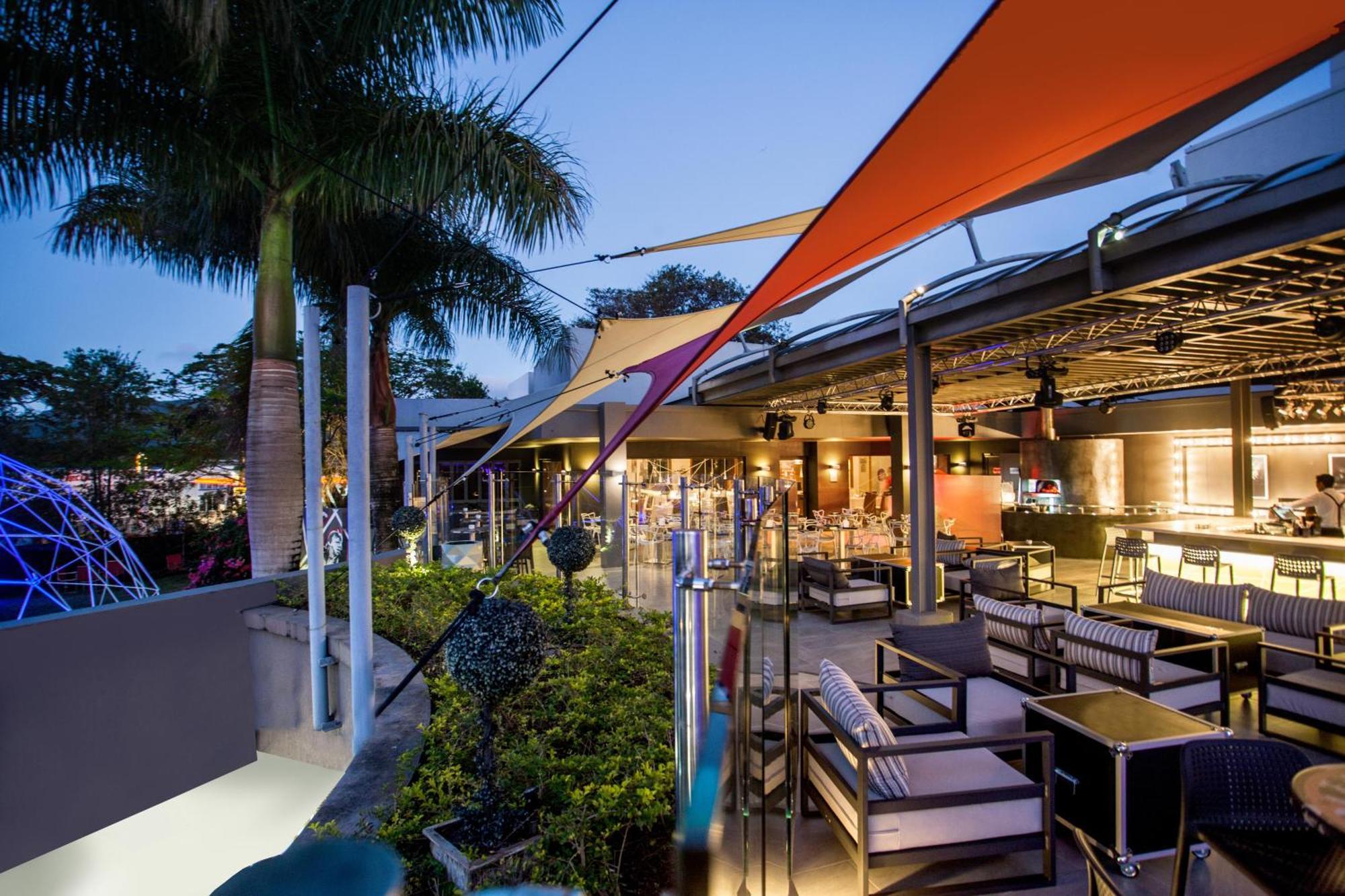 Hennessy Park Hotel 4*