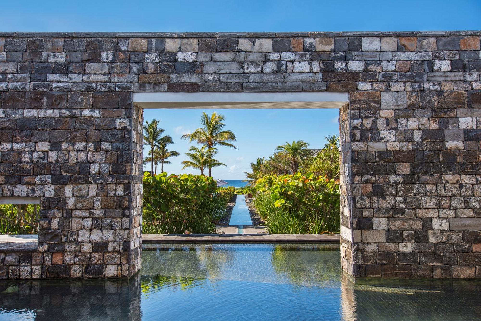 Anantara Iko Mauritius & Resort 5*