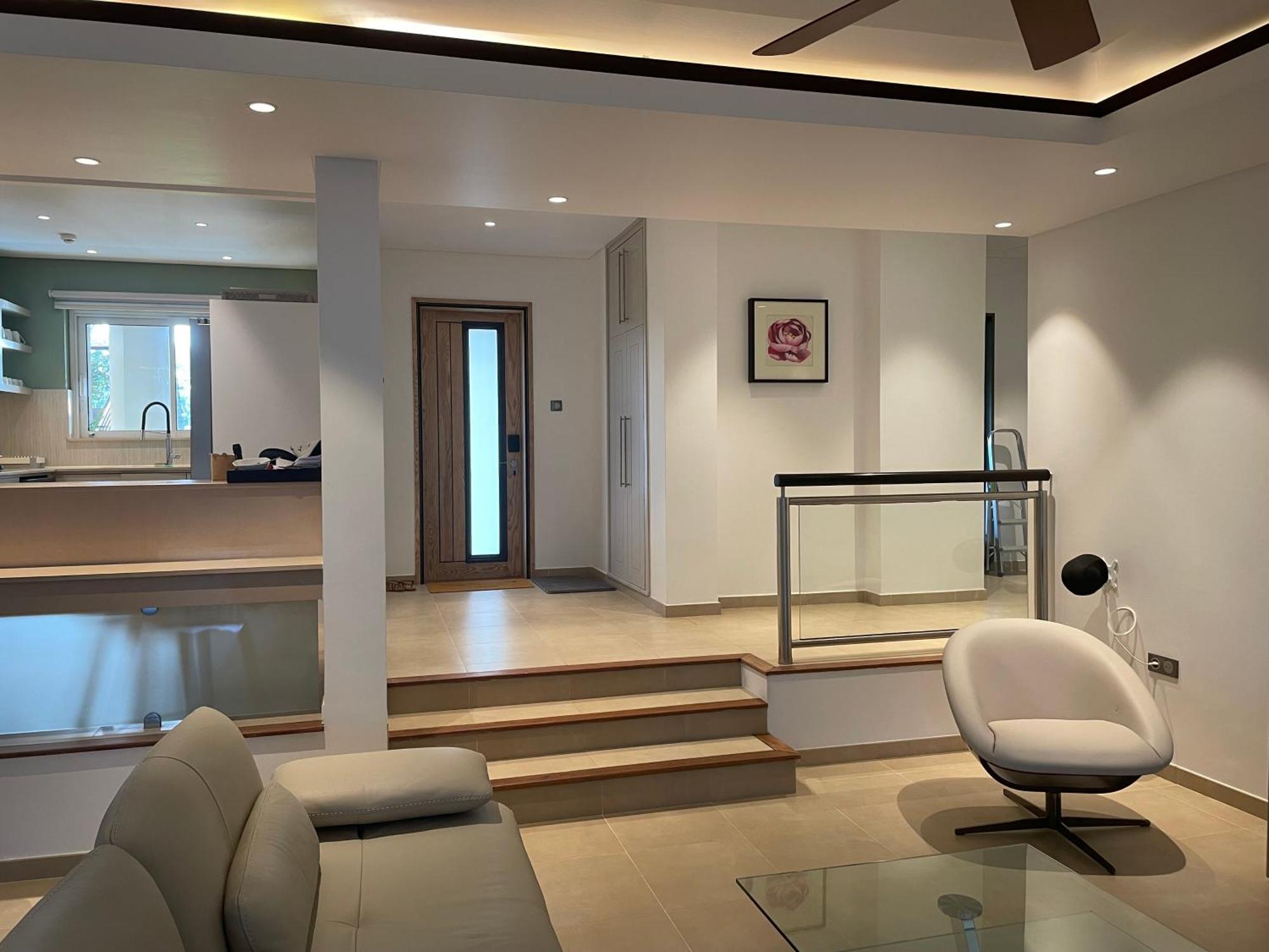 Anahita Golf & Apartment