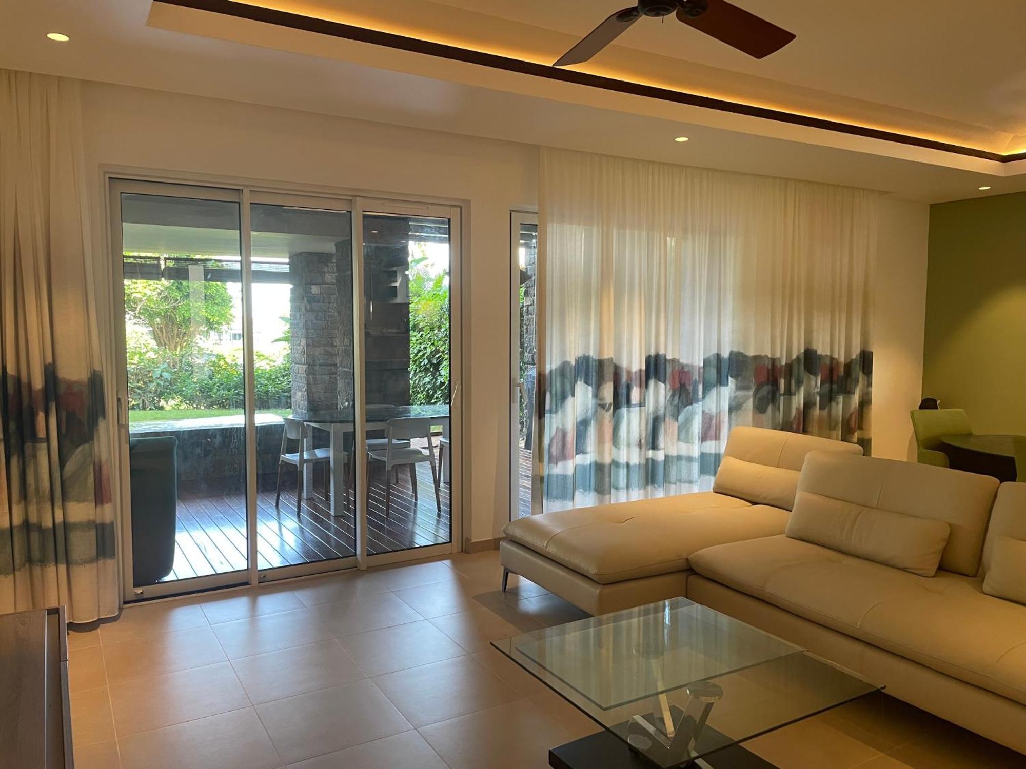 Anahita Golf & Apartment Beau Champ