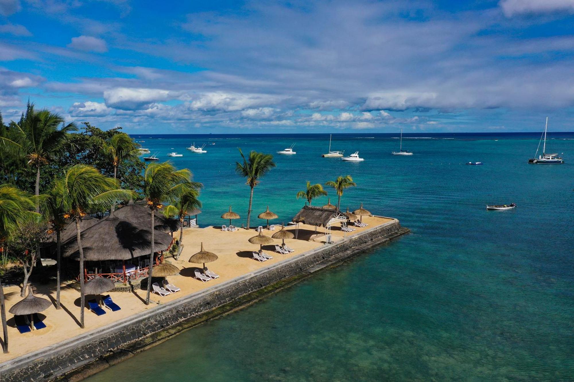 Coral Azur Choisy Mont-Choisy