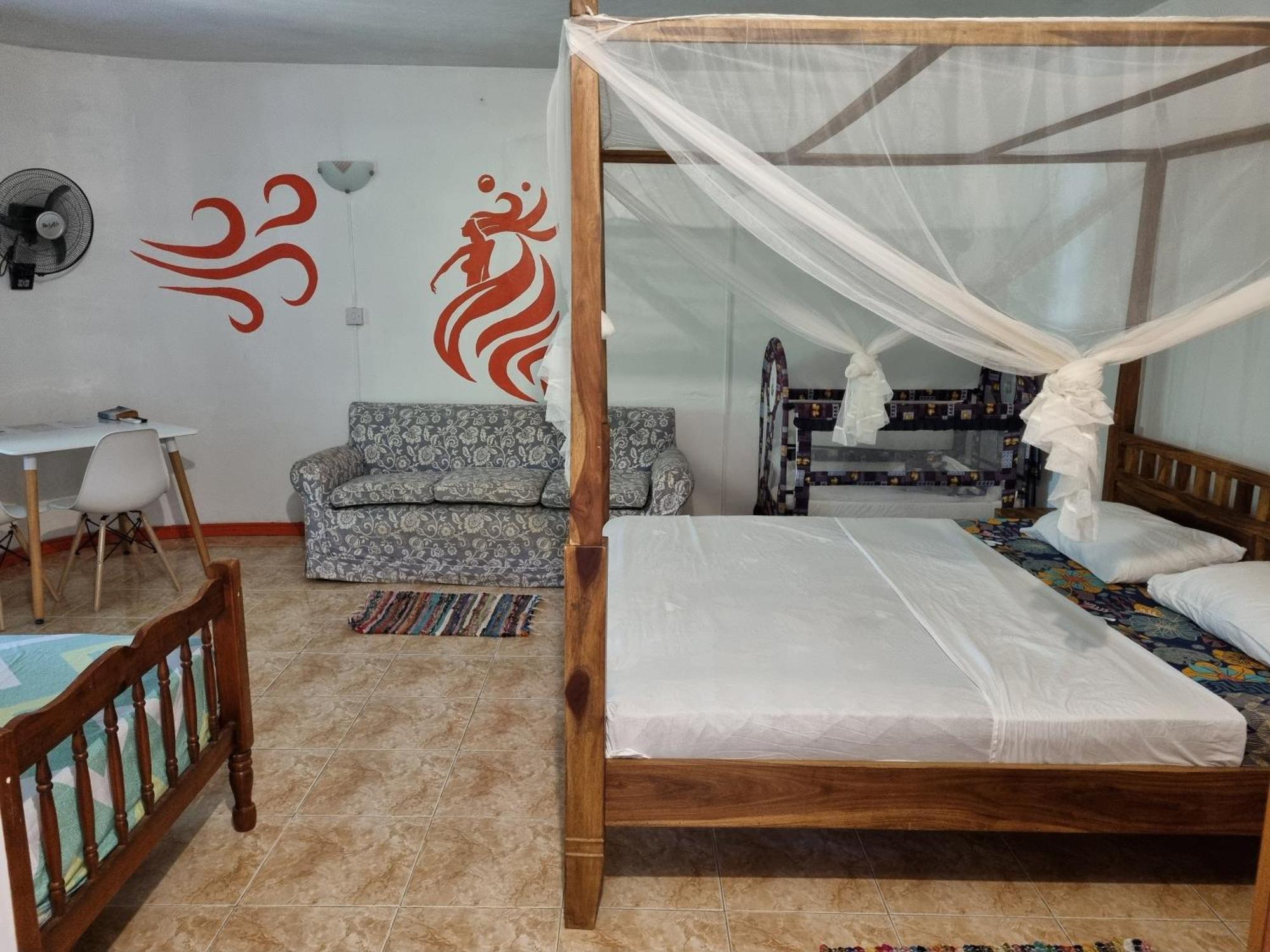 Surf House Guest house La Gaulette