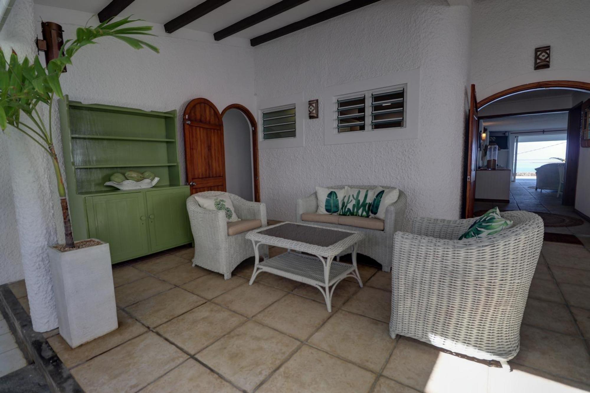 Horizon - Beachfront Homes Apartment *