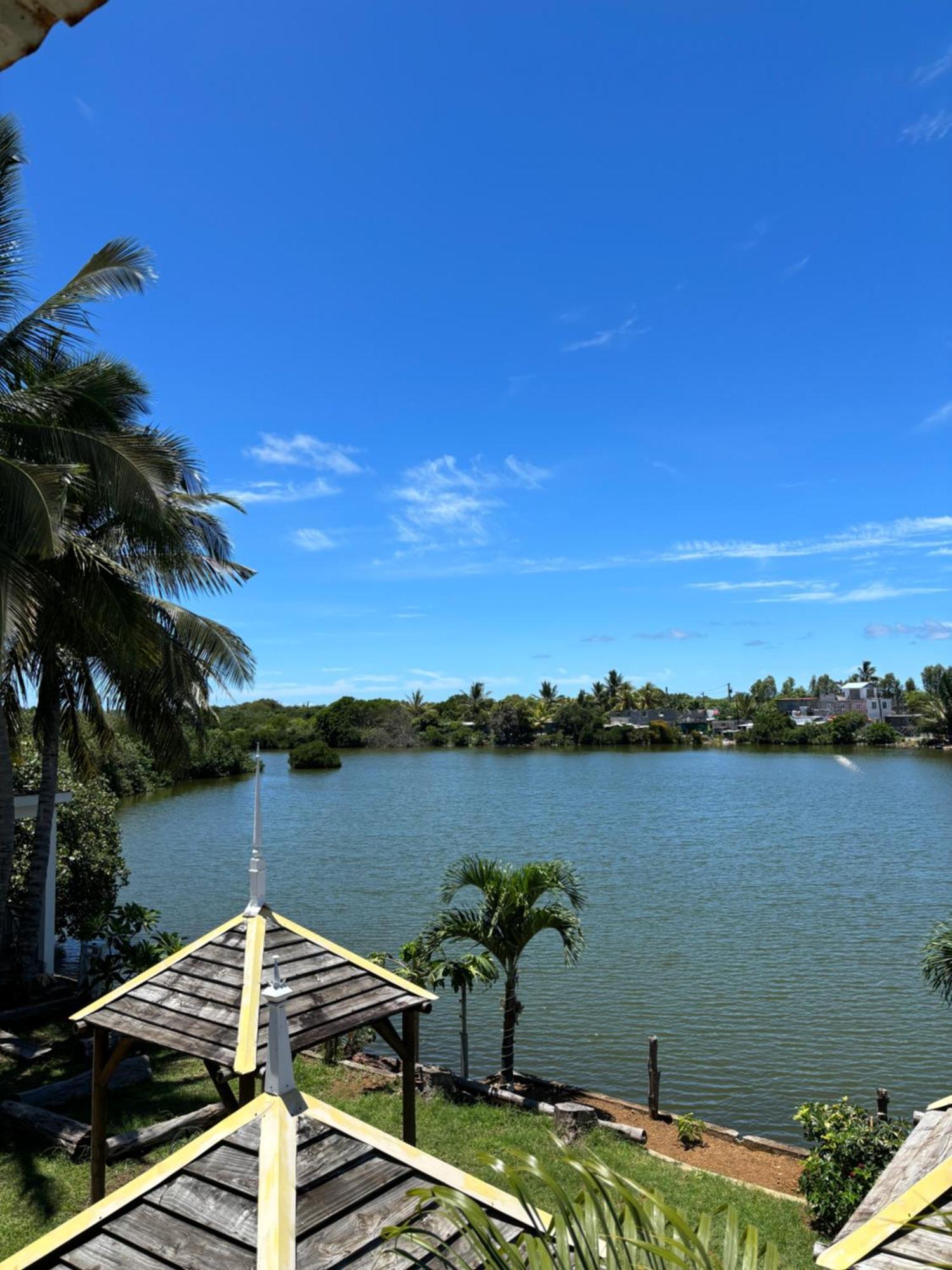 Casa de hóspedes Lakeside Holidays