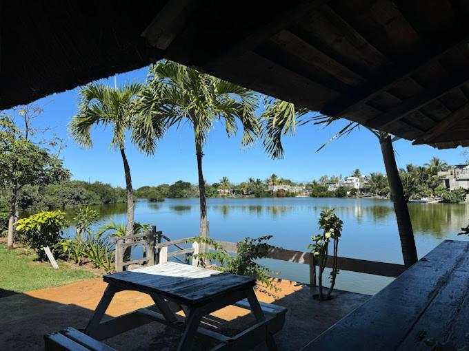Lakeside Holidays Pointe d'Esny