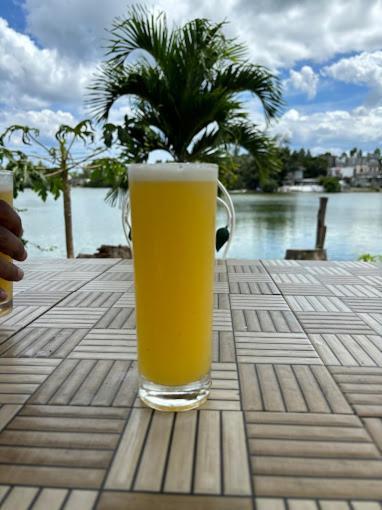 Lakeside Holidays *