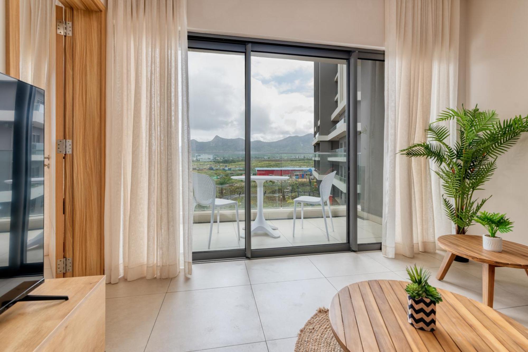 Apartamento Pool & Mountain View Luxury Serviced At Minissy