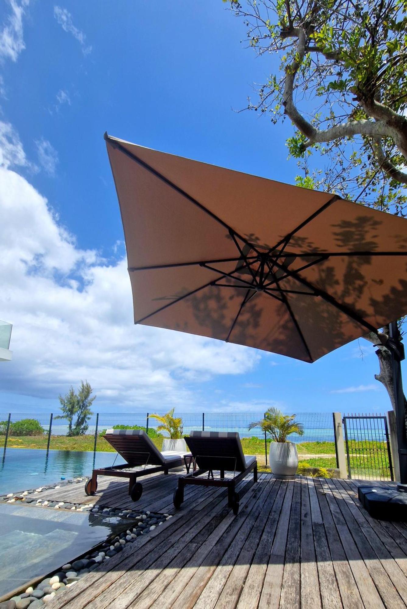 Villa Stunning Beachfront For A Perfect Getaway *