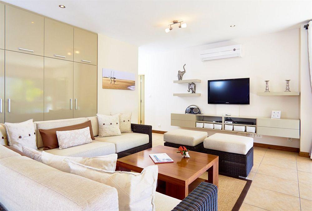 Bon Azur Beachfront & Penthouses Hotel