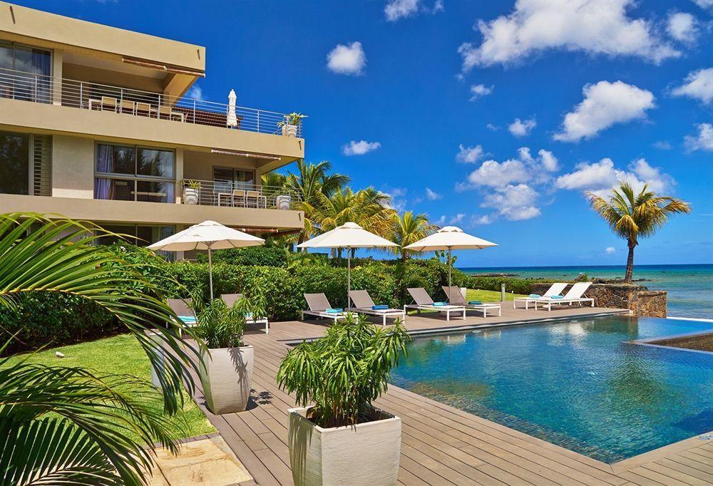 Hotel Bon Azur Beachfront & Penthouses
