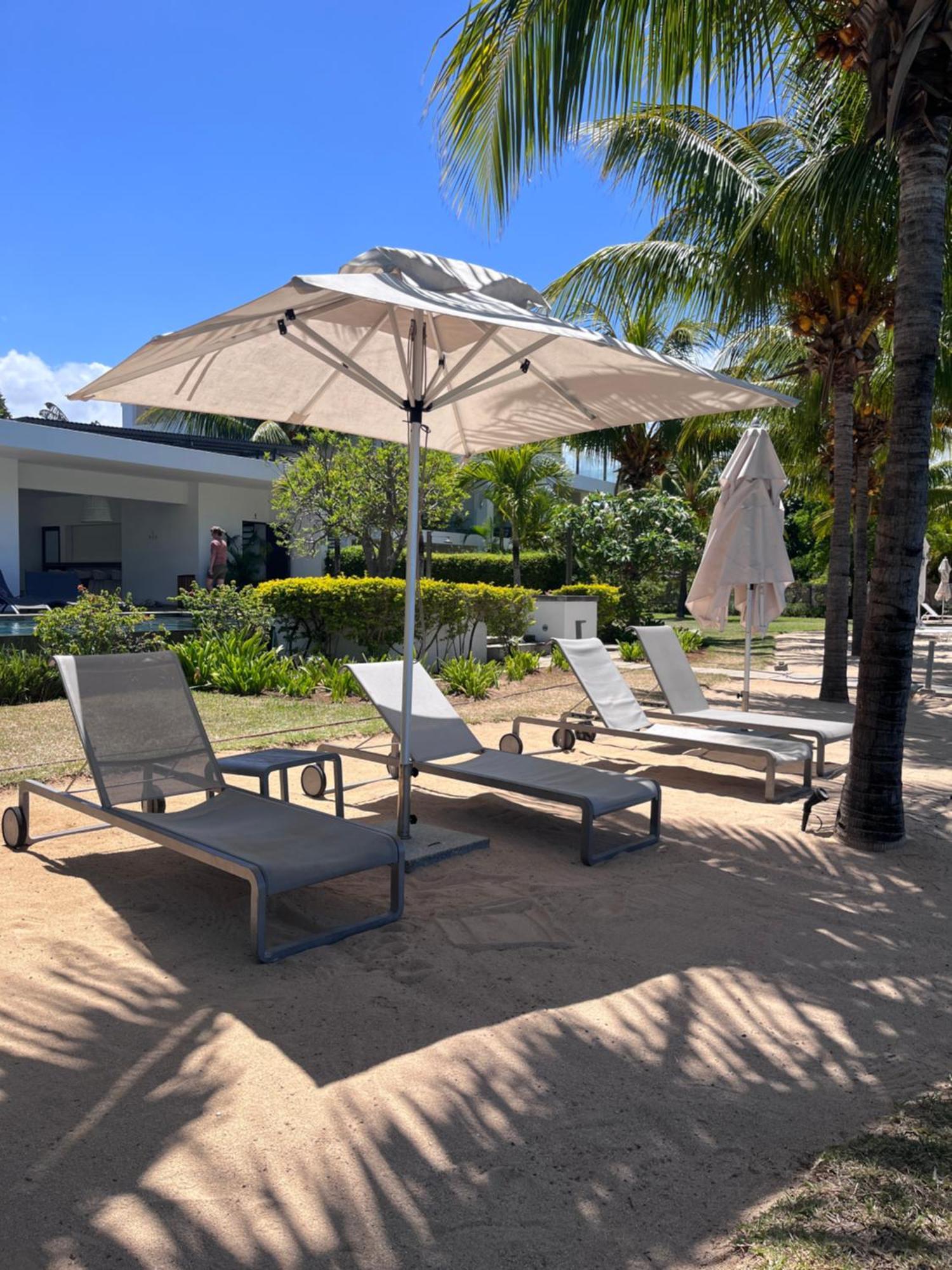 Latitude Sea Front Luxury *