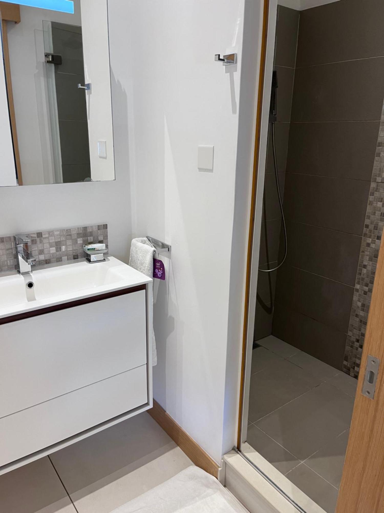 Latitude Sea Front Luxury *