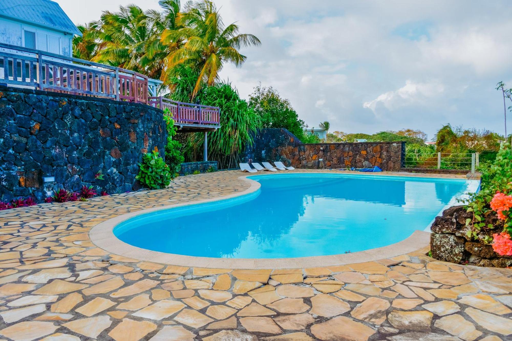 Boutique On The Rocks With Stunning Sea Views, Infinity Pool & Private Sea * Trou d'Eau Douce