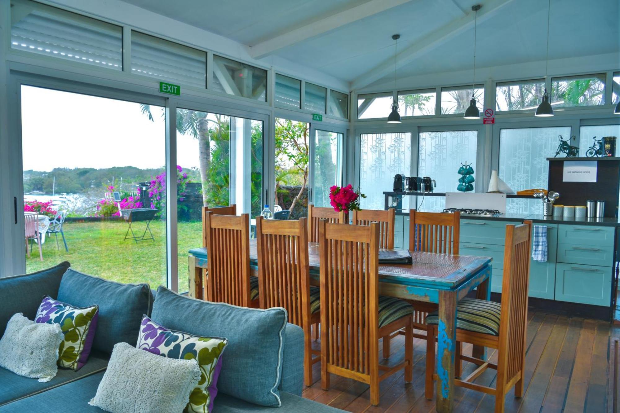Holiday home Boutique On The Rocks With Stunning Sea Views, Infinity Pool & Private Sea